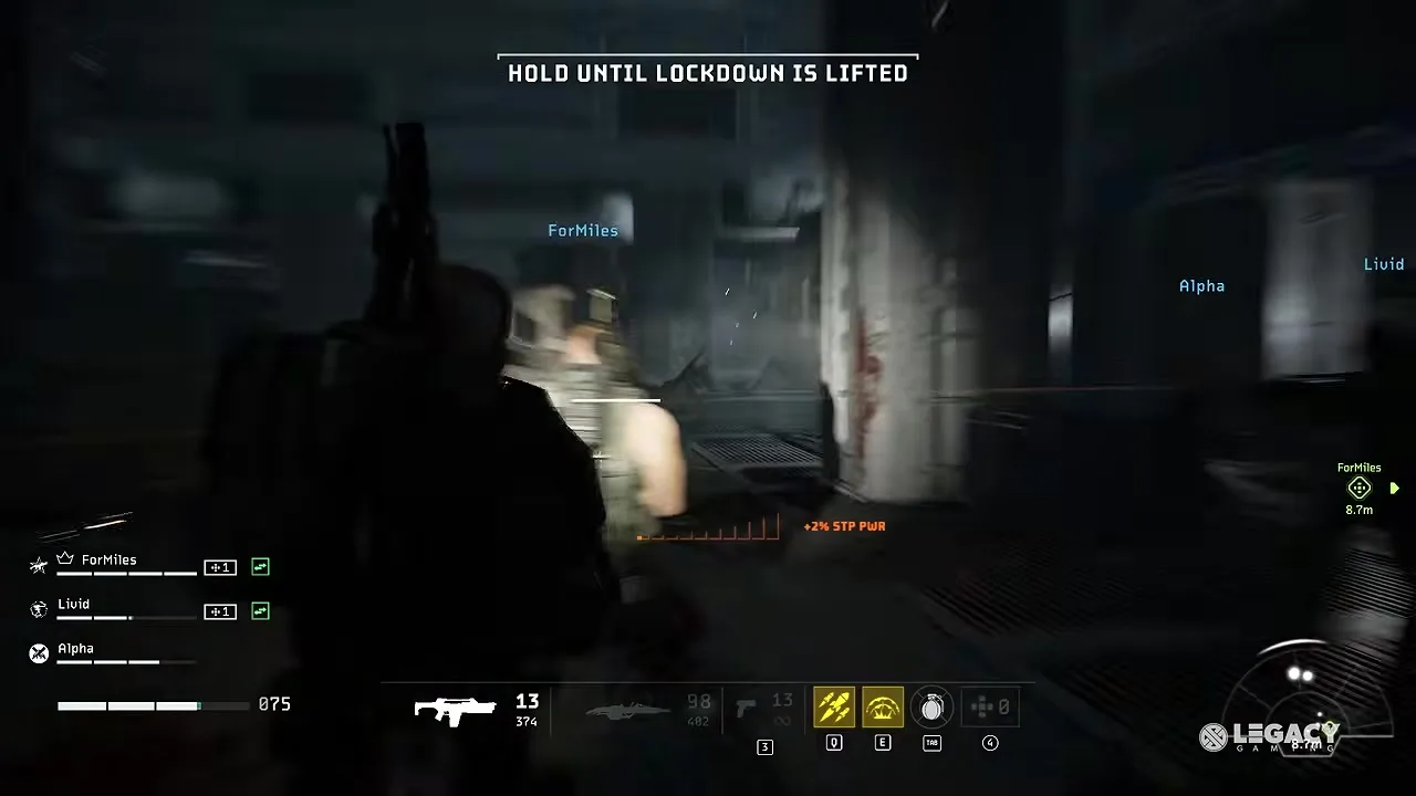 Ammo crate and hold-point HUD after a swarm in Aliens: Fireteam Elite 2